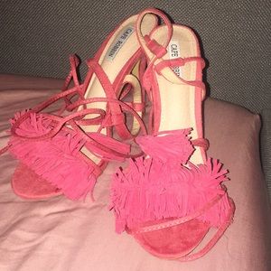 Pink lace up hills 3inch